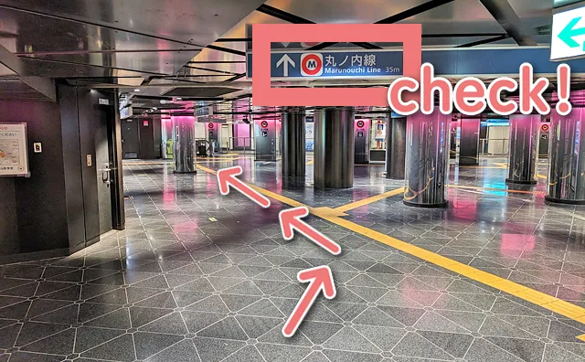 左斜め前へ向きを変える