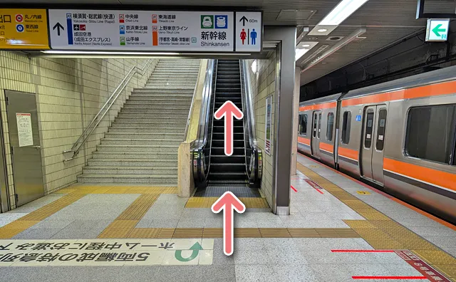 1・2番線のエスカレーター